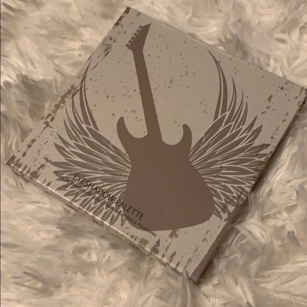 Crown Glam Metals Eyeshadow Palette - Picture 4 of 4